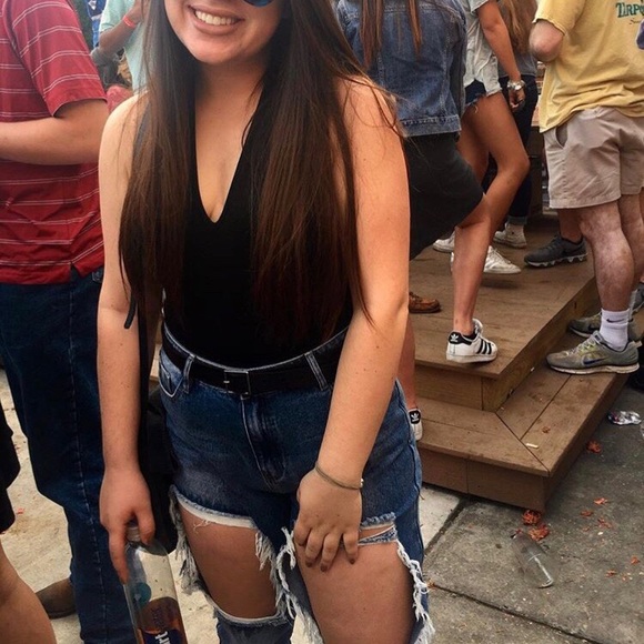 Misguided High Rise Mom Jean - Picture 4 of 4